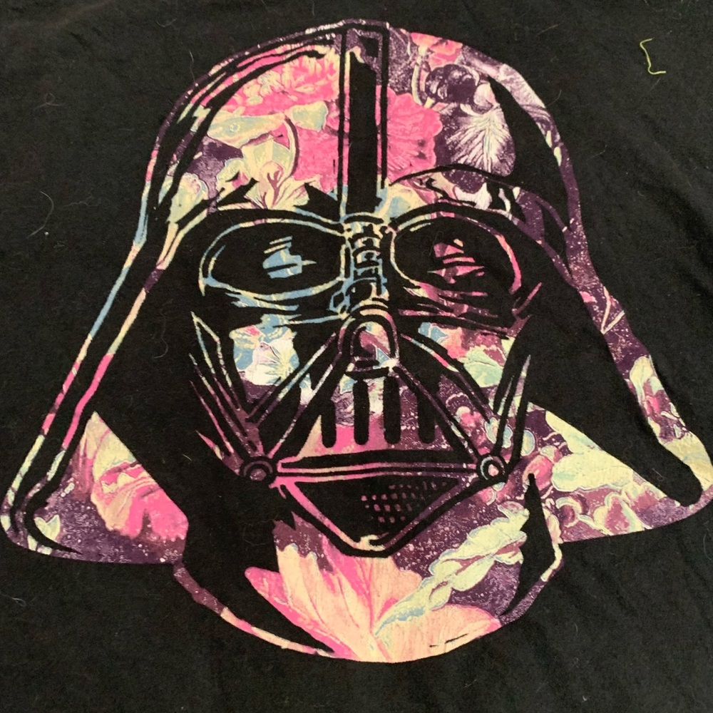 Black star wars T-shirt